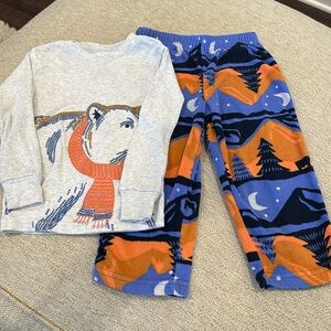 Carters 2T Pajama Set